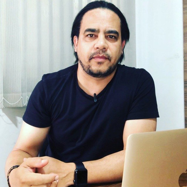 Andre Richest Costa — Business Advisor